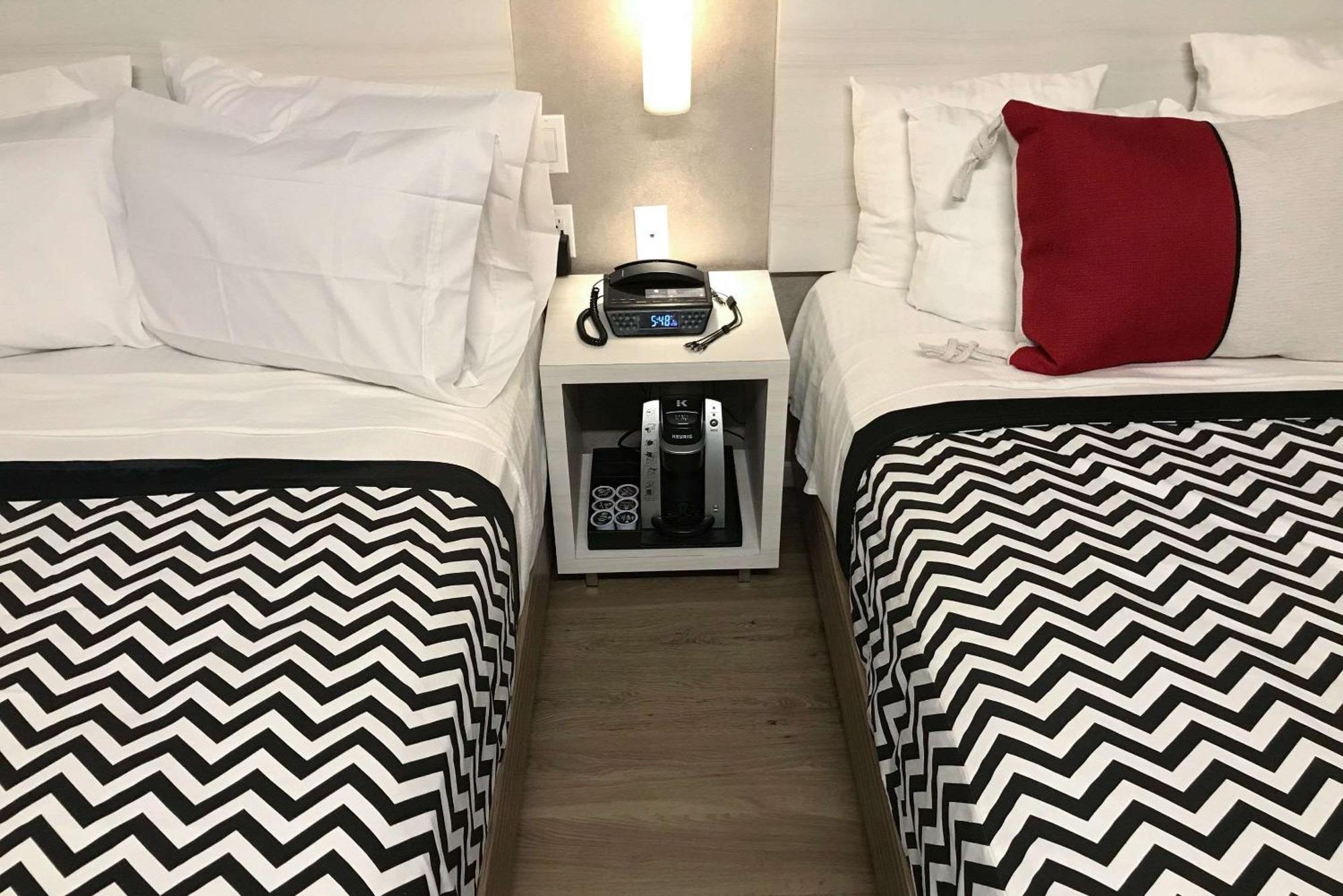Insignia Hotel Brooklyn, Ascend Hotel Collection Ню Йорк Екстериор снимка